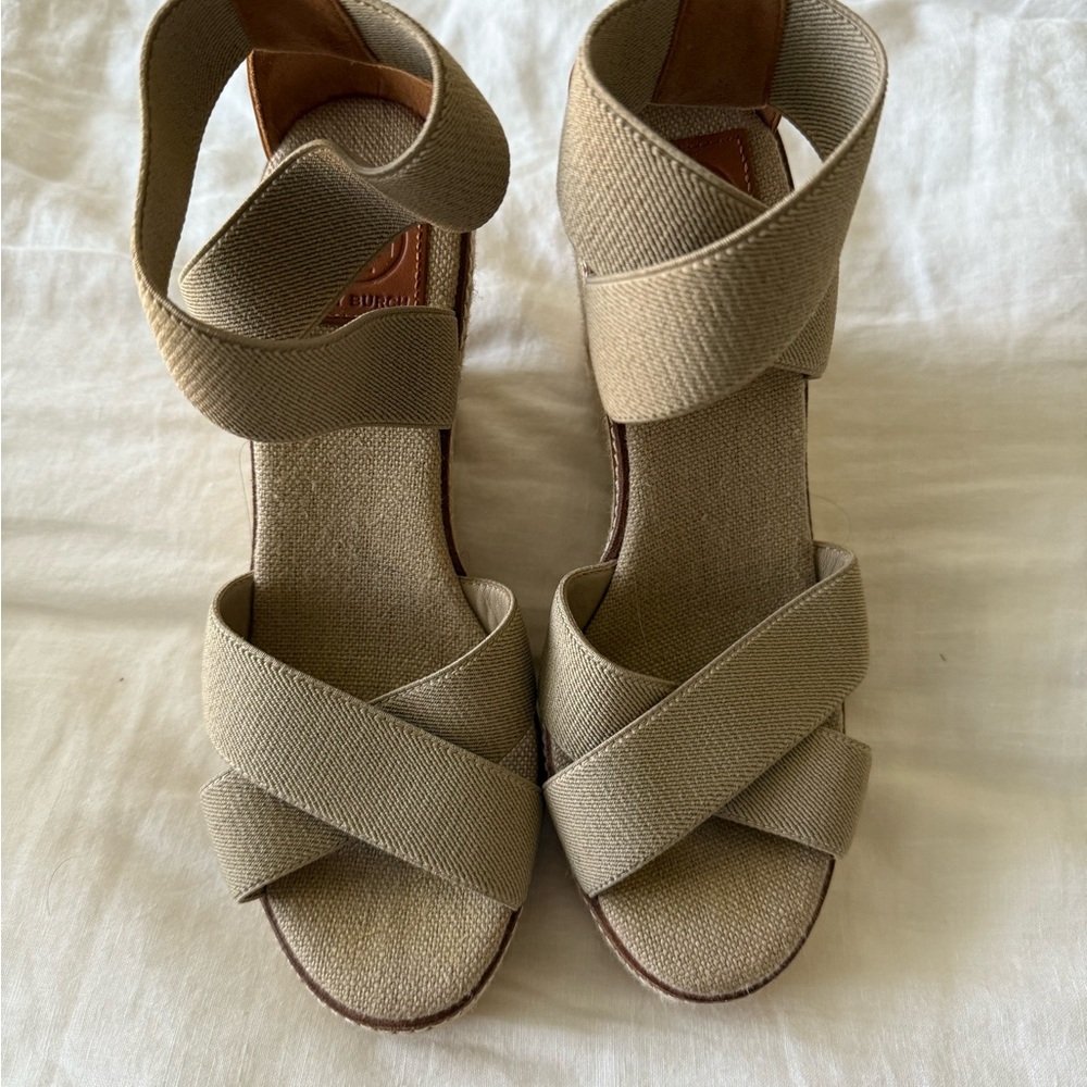 Tory Burch beige wedges